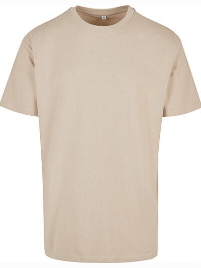 Sandbeiges Heavy Oversize T-Shirt mit überschnittenen Schultern und Rundhals aus fester 240g Baumwolle.